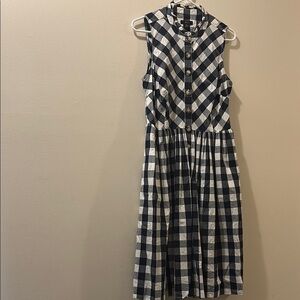 J. Crew Navy and White Checkered dress - 100% cotton - size 10 - pockets